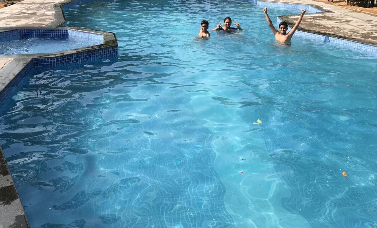 Baaz Jungle Resort Khawāsa Eksteriør billede
